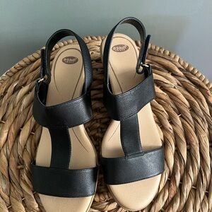 Dr. Scholl's Black and Tan Sandals